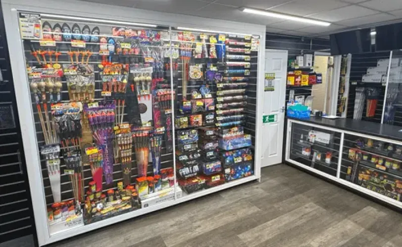 Fireworks Retail Showroom UK – Huge Range of Rockets and Display Fireworks